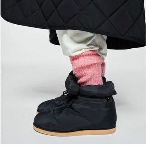 Zara Black Puffer Boots